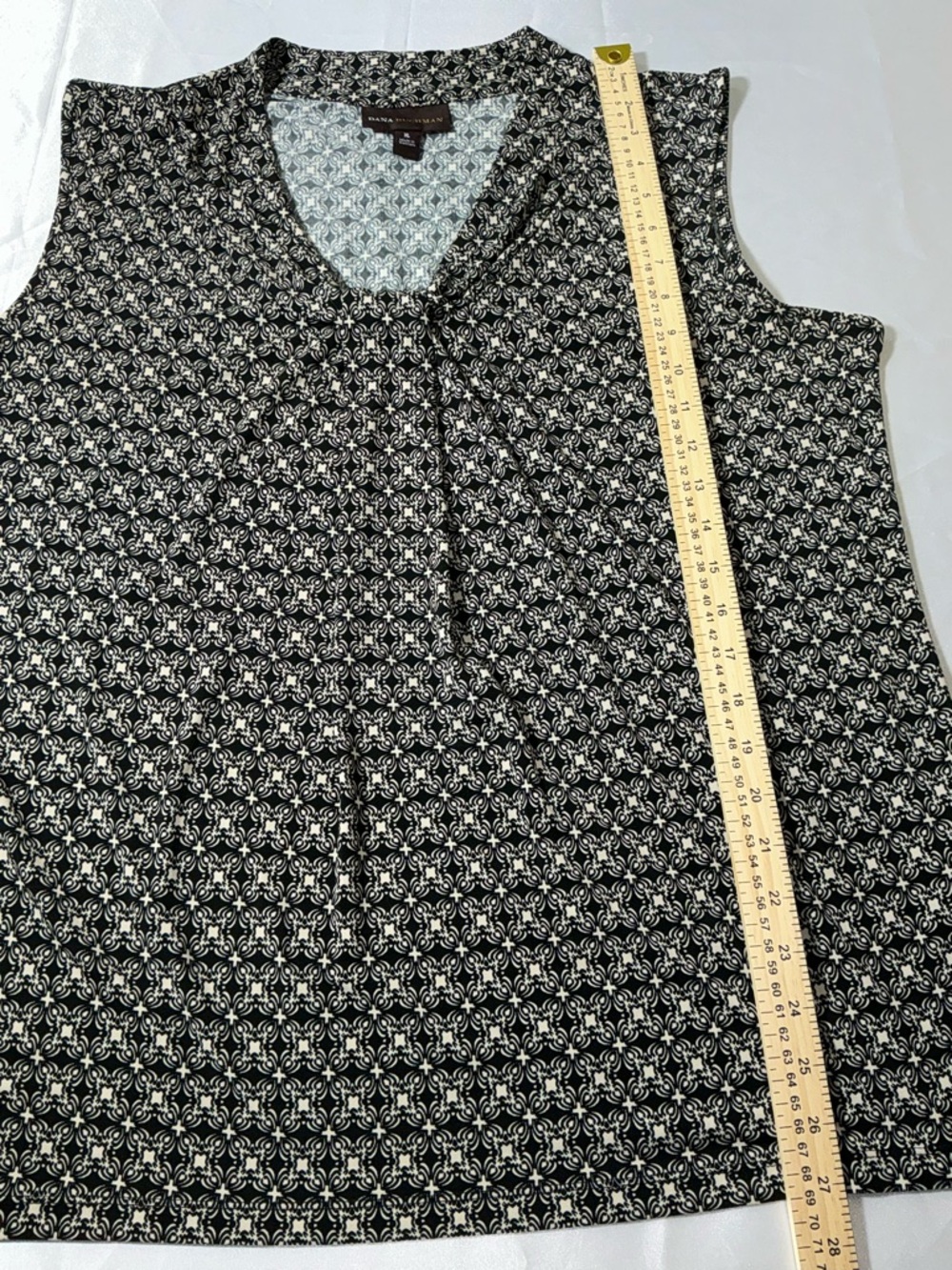 Dana Buchman Black & White Sleeveless V-Neck Tank Size XL - Picture 5 of 9